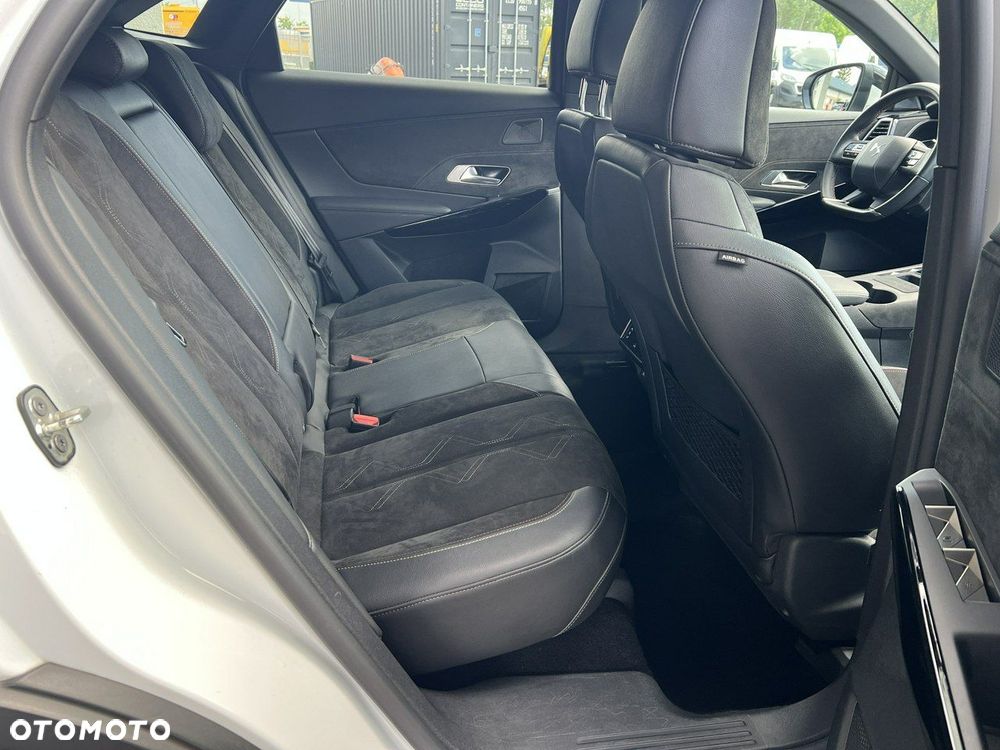 DS Automobiles DS 7 Crossback 1.6 PureTech Performance Line + - 33