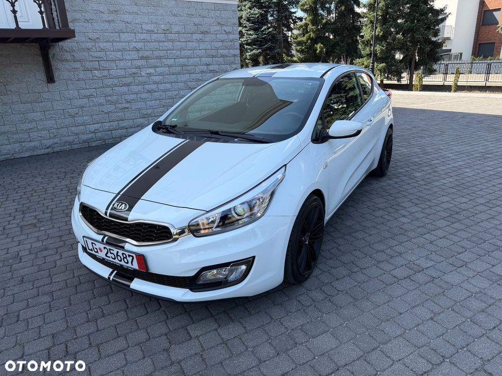 Kia Ceed 1.6 GDI Dream Team Edition - 2