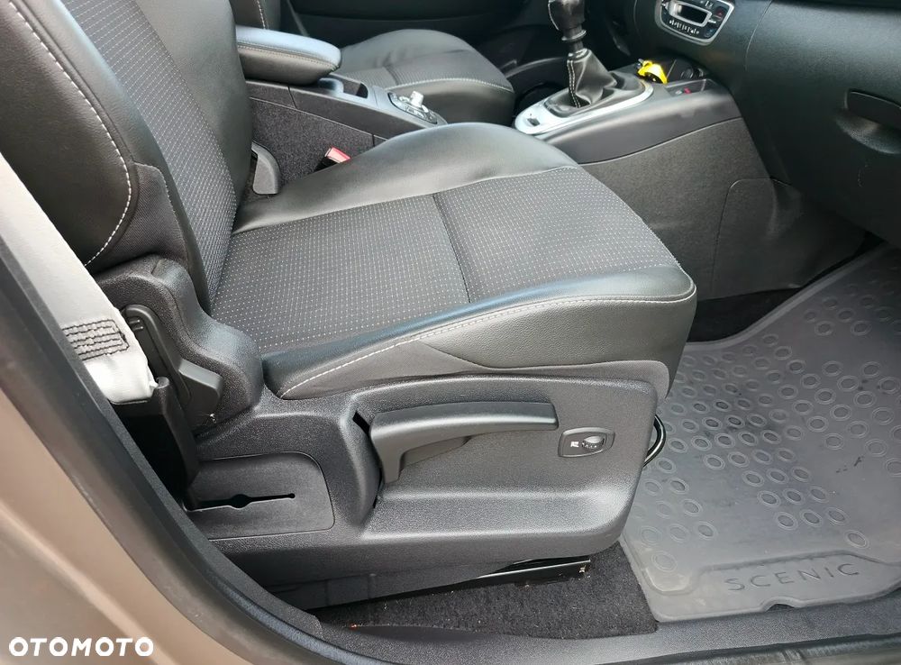 Renault Scenic Energy dCi 130 Euro 6 S&S Xmod Bose Edition - 19