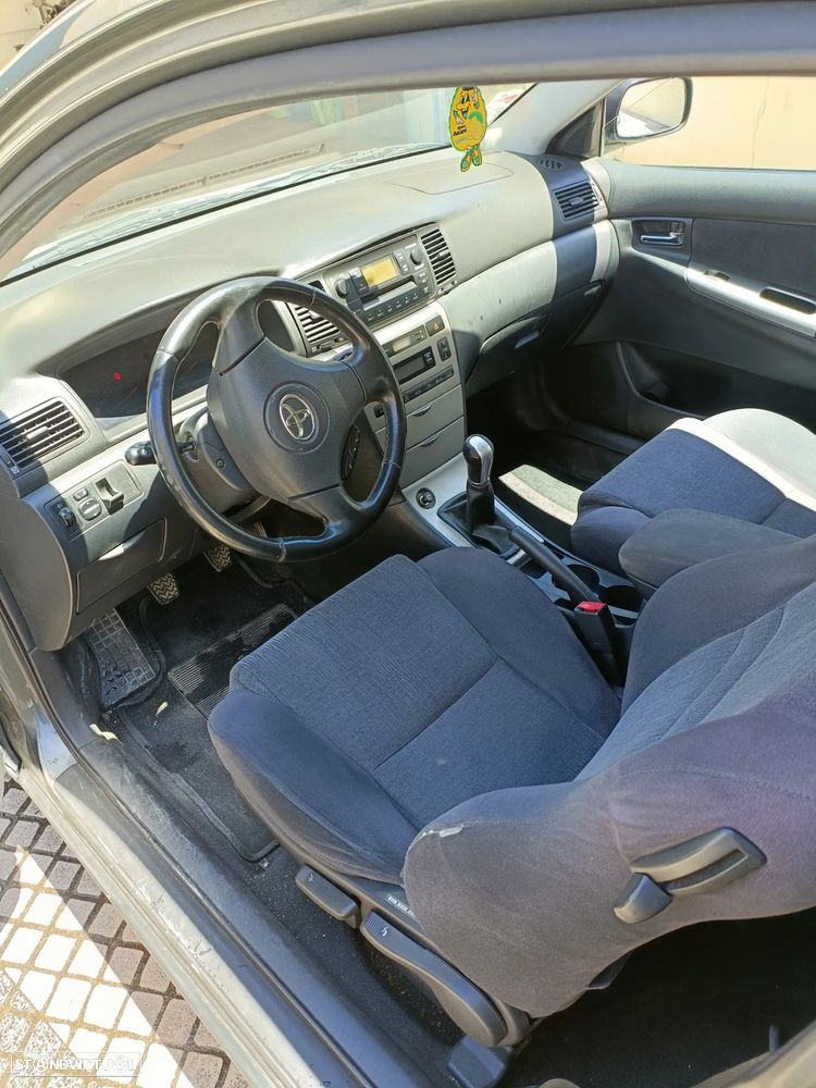 Toyota Corolla 2.0 D-4D Sol - 5