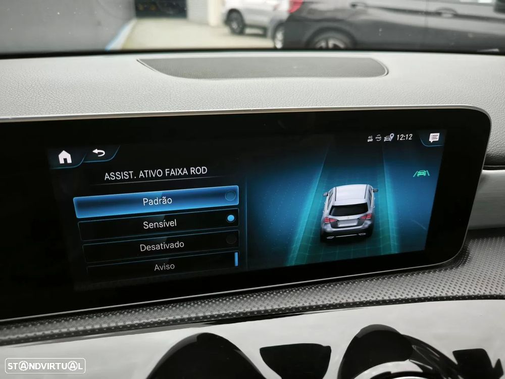 Mercedes-Benz A 180 d AMG Line - 42