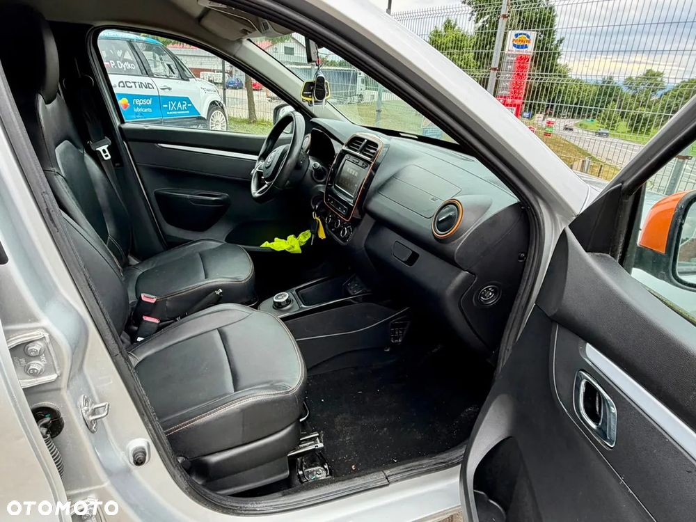 Dacia Spring - 11
