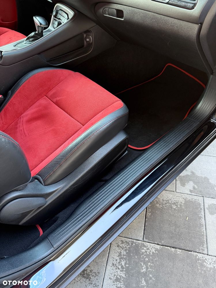 Dodge Challenger - 15