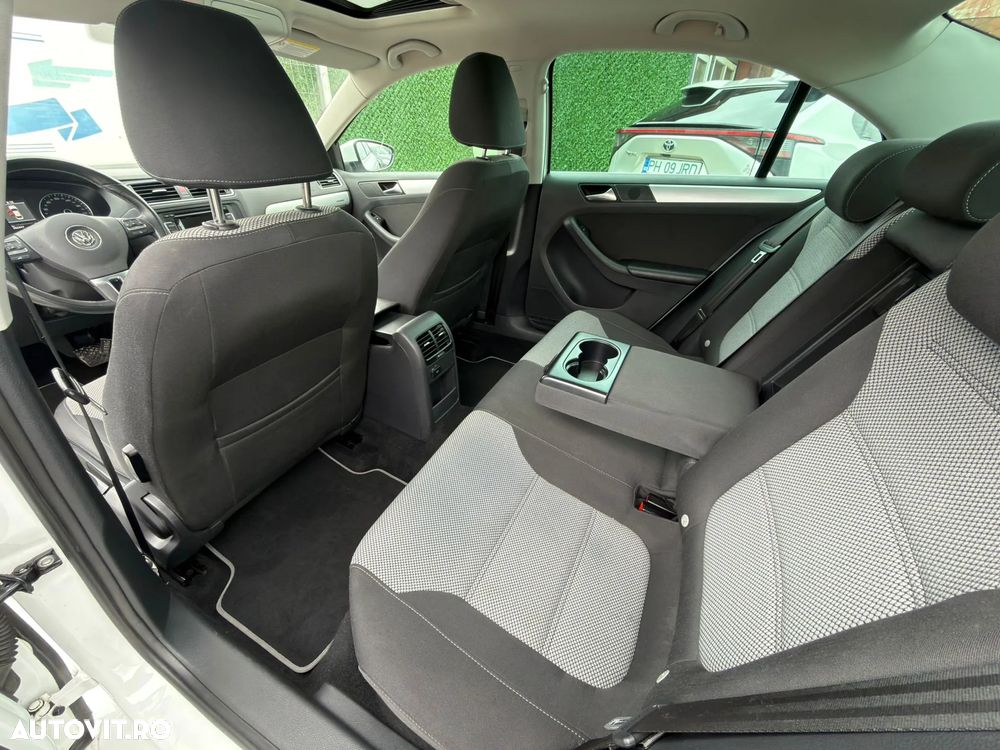 Volkswagen Jetta 1.4 DSG Highline - 6