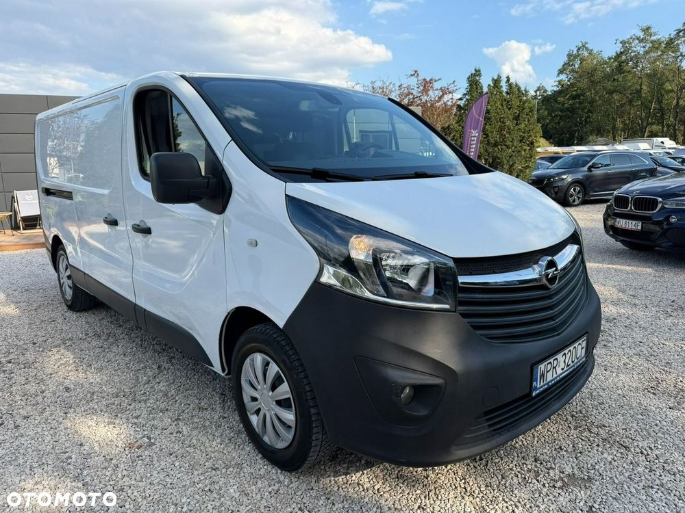 Opel Vivaro - 1