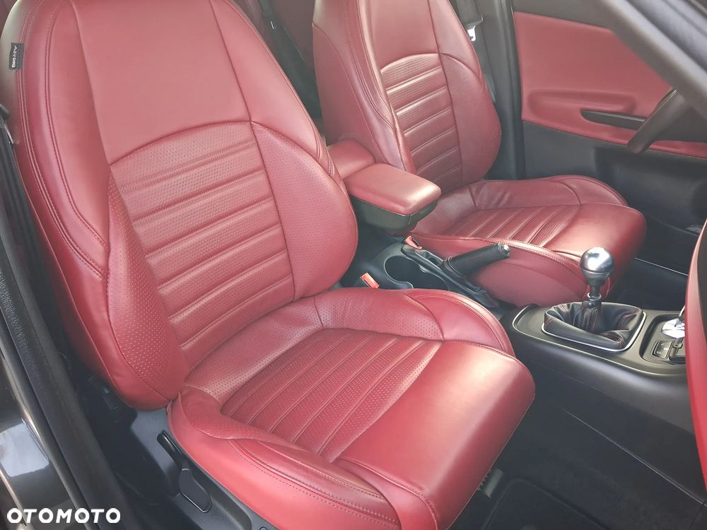 Alfa Romeo Giulietta 1.4 TB 16V Multiair Collezione - 30