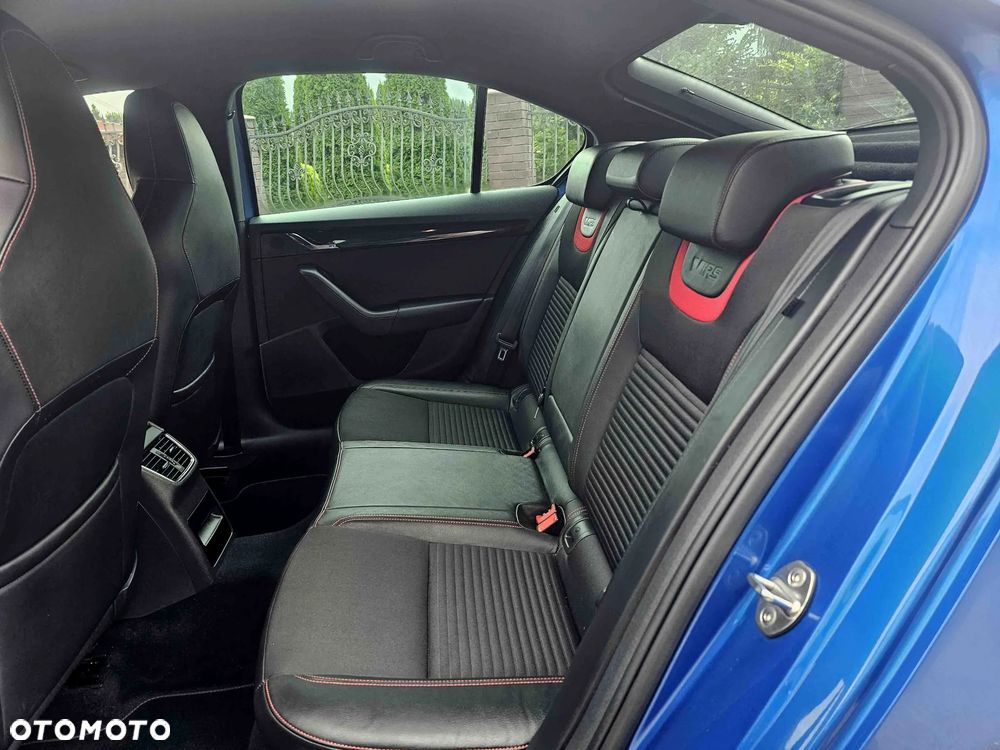 Skoda Octavia 2.0 TSI (Green tec) DSG RS - 17