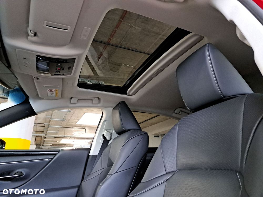 Lexus ES 300h Business Edition - 35