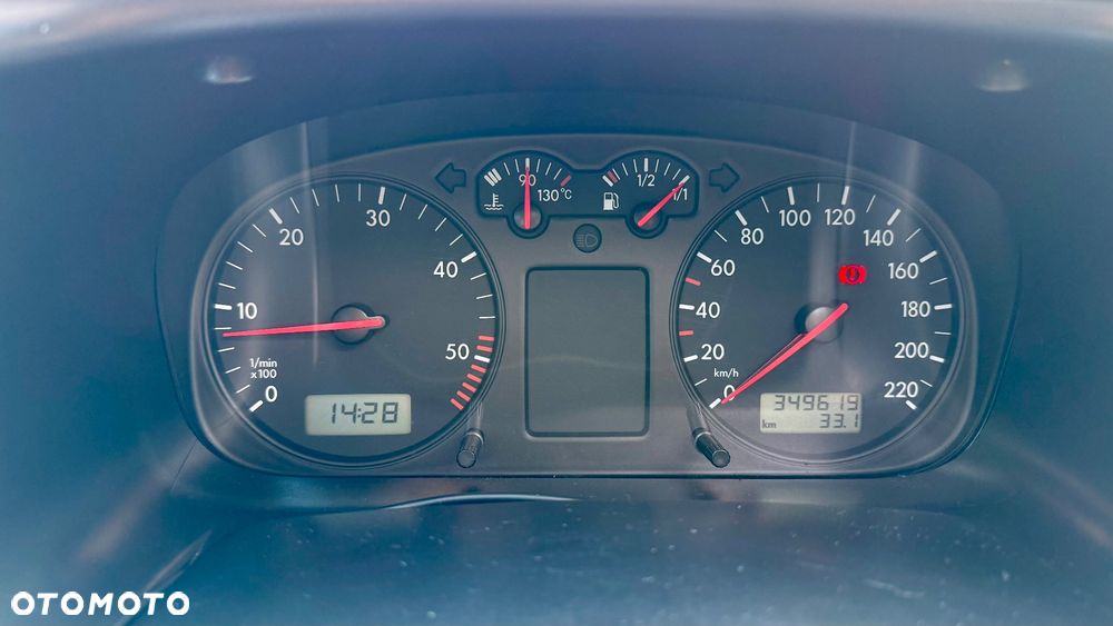 Volkswagen Multivan - 12