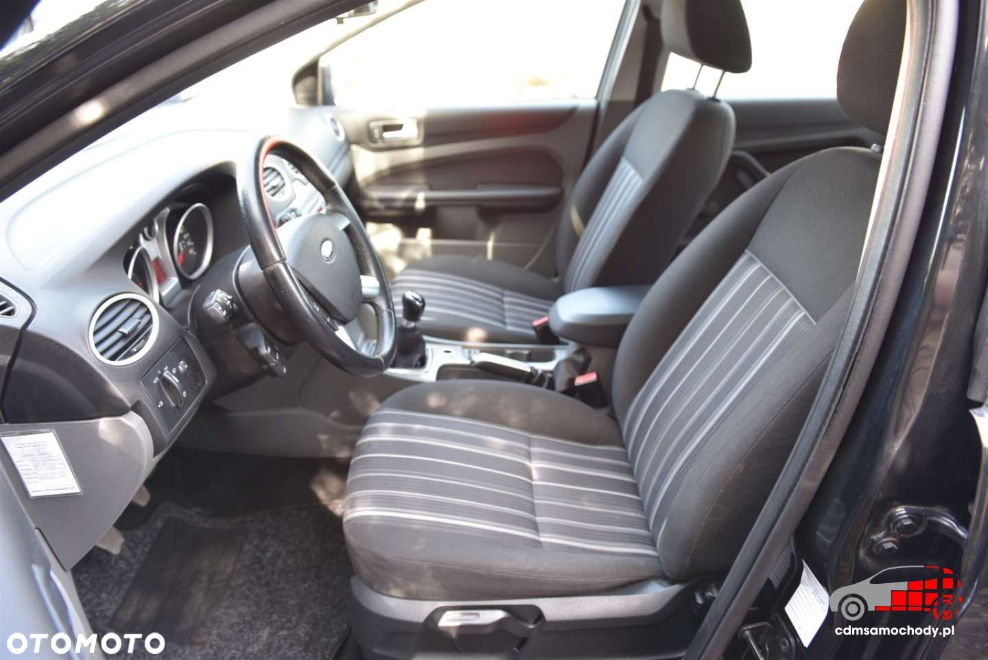 Ford Focus 1.4 Trend - 13