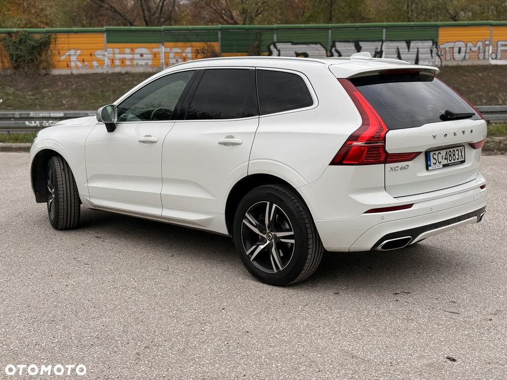 Volvo XC 60 D3 R-Design - 2