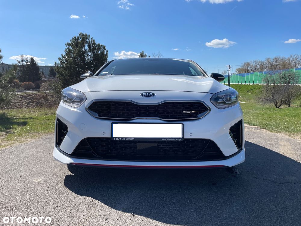 Kia ProCeed - 13