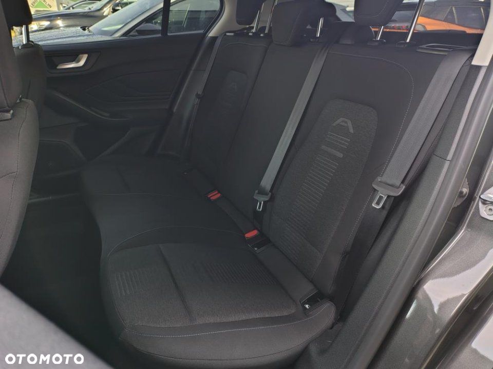 Ford Focus - 13