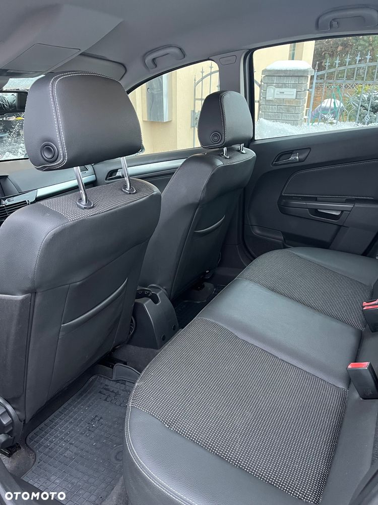 Opel Astra 1.7 CDTI DPF - 7