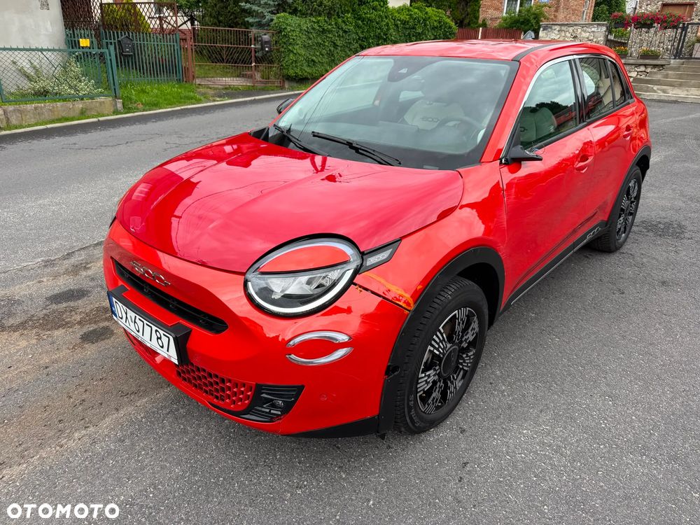 Fiat 600 HYBRID 125 Jahre Edition - 1