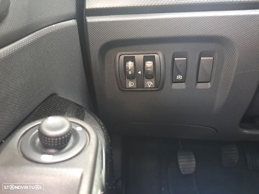 Renault Captur 1.5 dCi Exclusive - 14