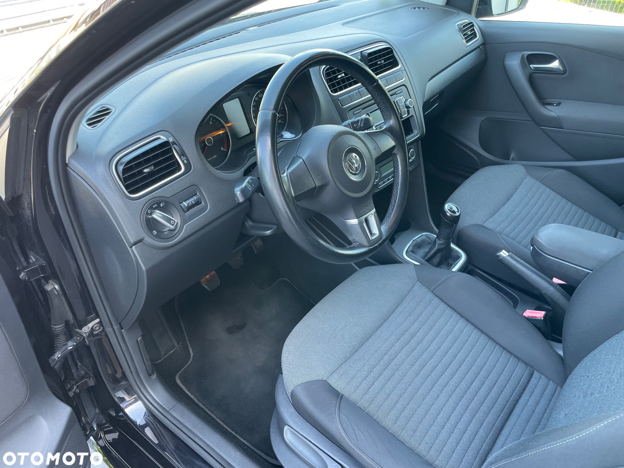 Volkswagen Polo 1.6 TDI Comfortline - 13