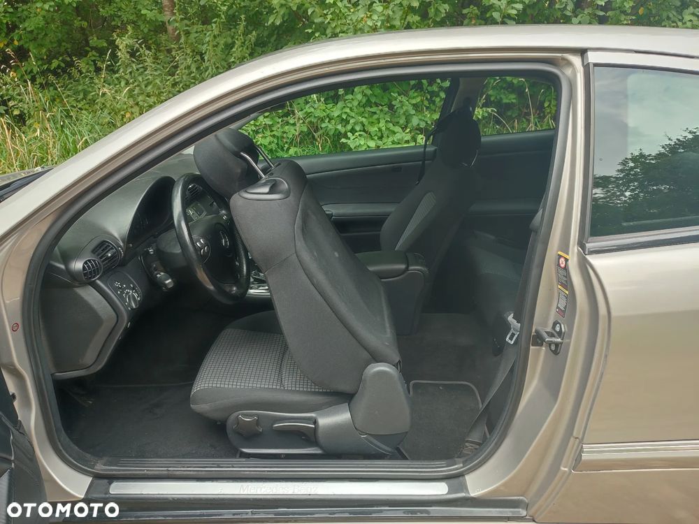 Mercedes-Benz Klasa C 220 CDI Sportcoupe Automatik - 33