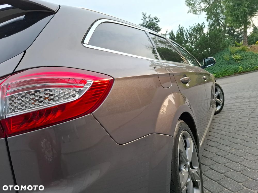 Ford Mondeo 2.0 T Titanium S - 19
