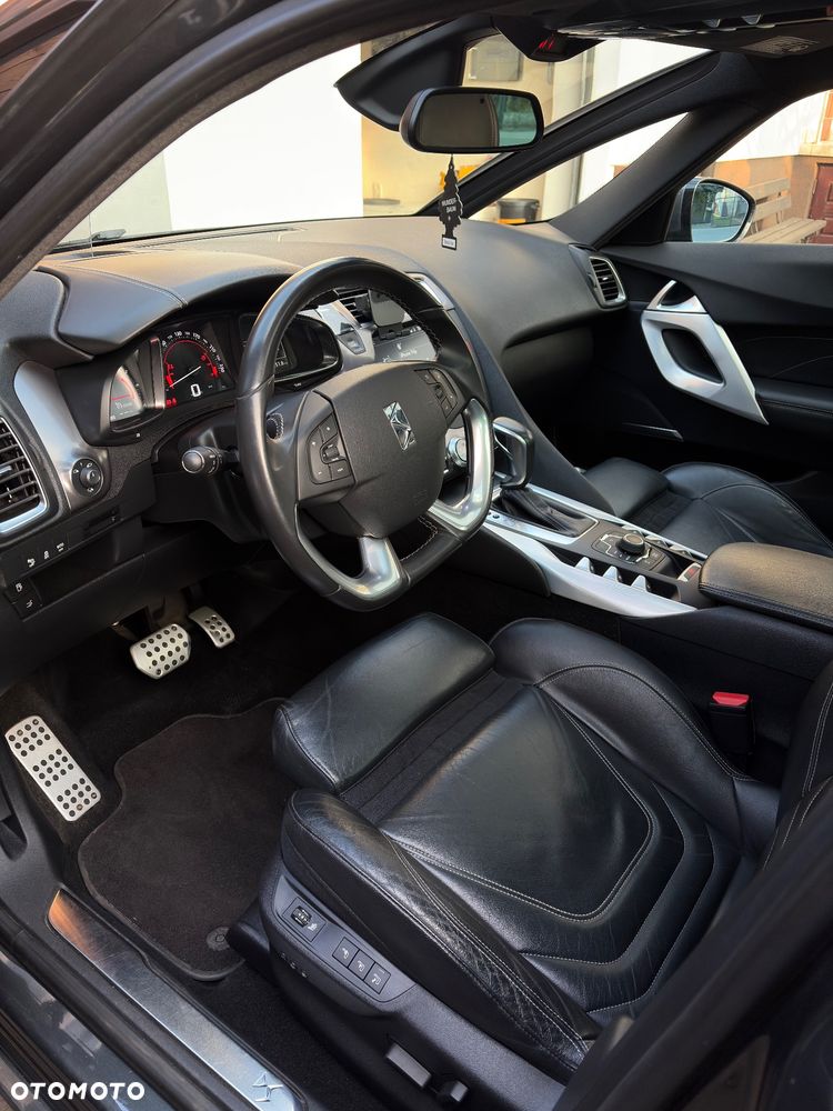 Citroën DS5 BlueHDi 180 EAT6 Business Class - 23