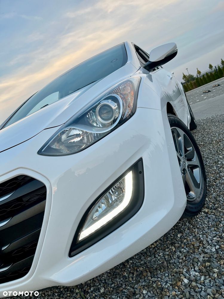 Hyundai i30 1.4 Intro Edition - 6