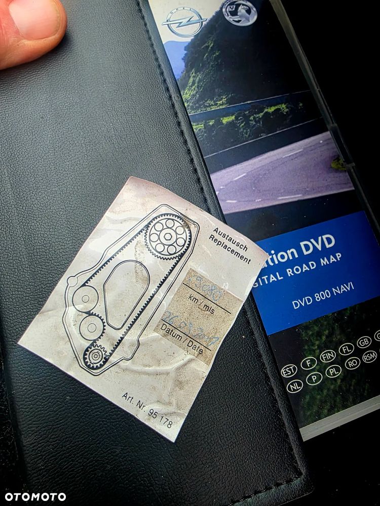 Opel Insignia 1.8 Sport - 23