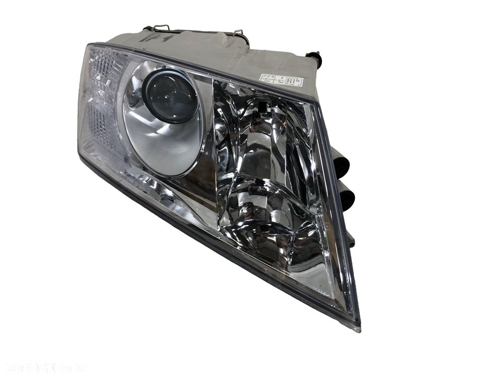 Skoda Octavia II 1Z 2004-2008 Reflektor / Lampa przednia prawa Ksenon - 3