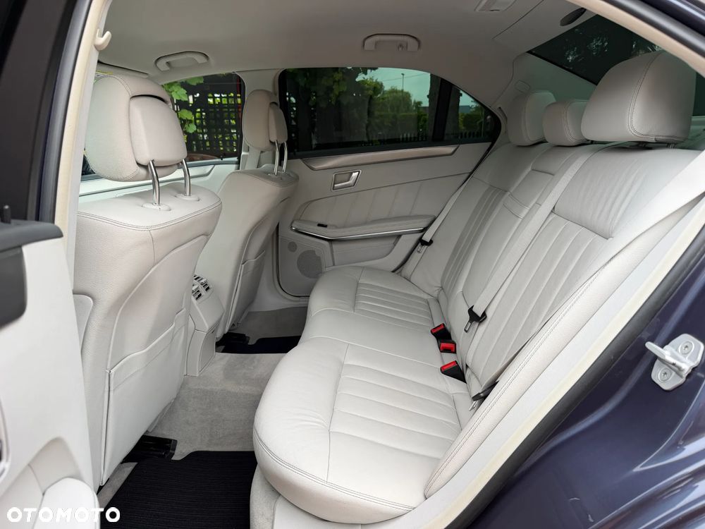 Mercedes-Benz Klasa E 200 Avantgarde - 18