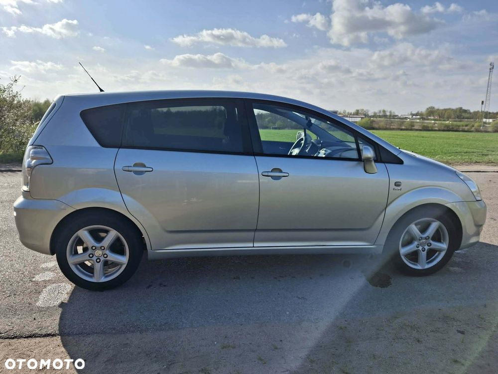 Toyota Corolla Verso - 11