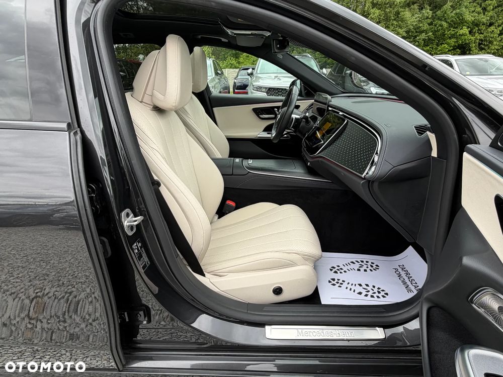 Mercedes-Benz Klasa E 220 d mHEV AMG 9G-Tronic - 34