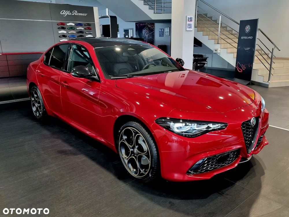 Alfa Romeo Giulia 2.0 Turbo Intensa Q4 - 8
