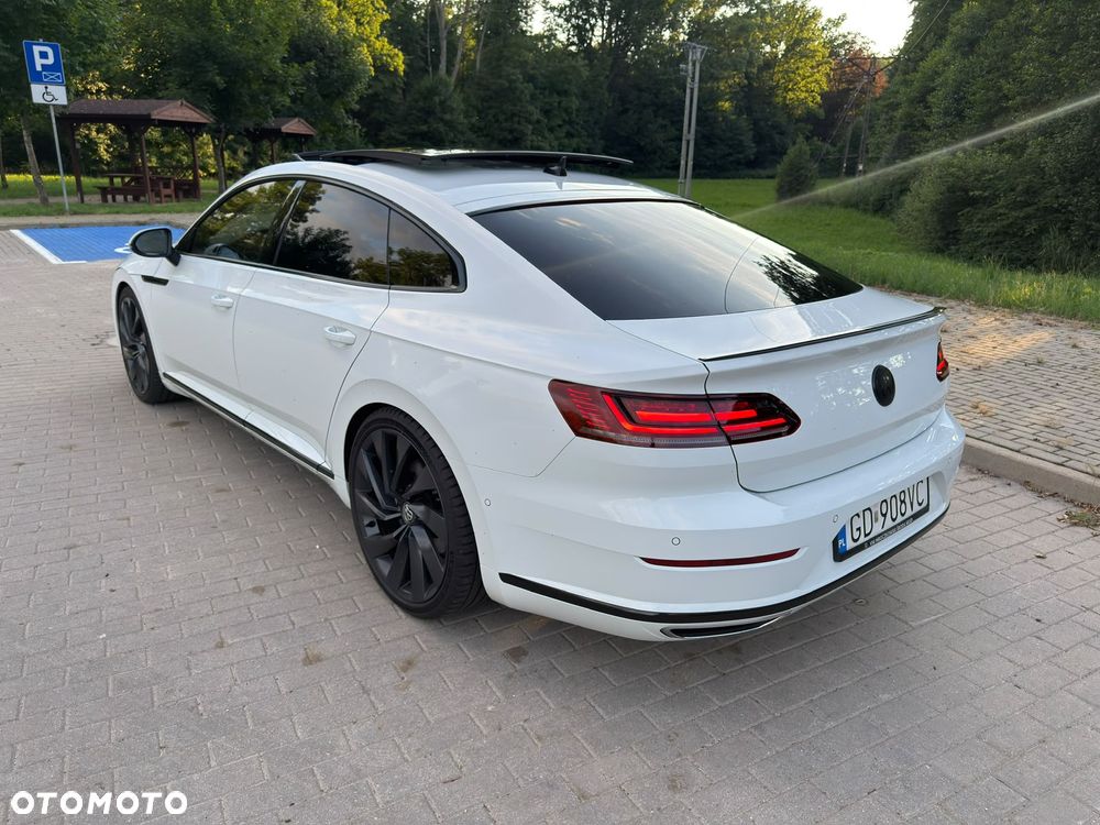 Volkswagen Arteon 2.0 TDI SCR R-Line DSG - 12