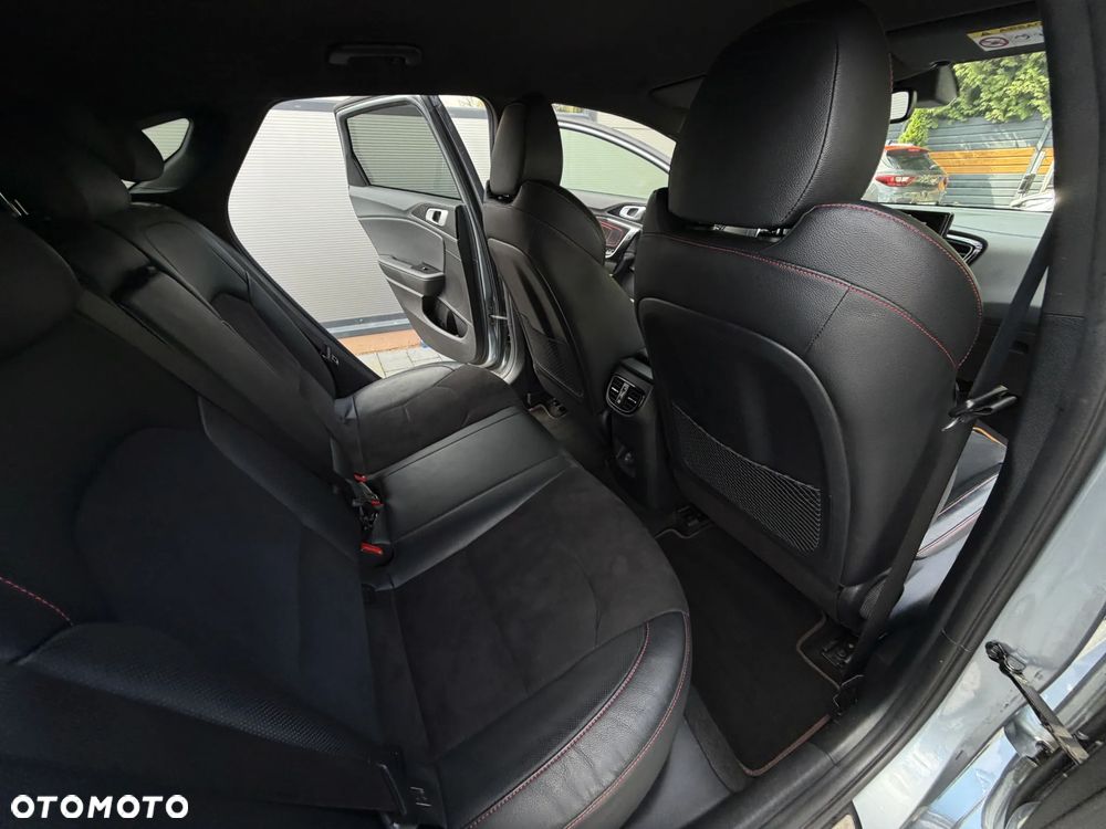 Kia ProCeed 1.6 T-GDI DCT7 OPF GT - 19