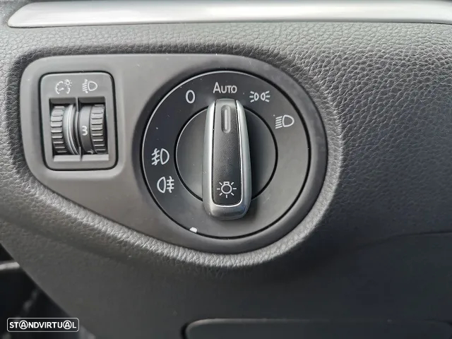 VW Sharan 2.0 TDI Confortline - 18