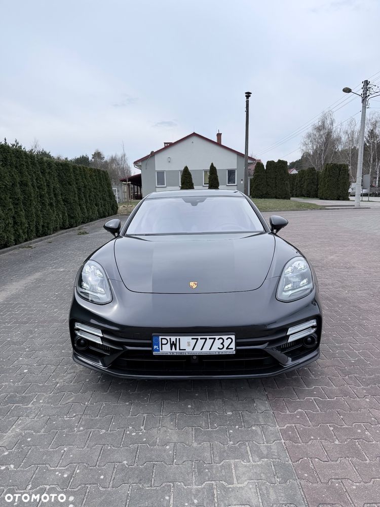 Porsche Panamera Turbo Executive - 3