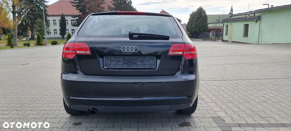 Audi A3 Sportback 1.6 Attraction - 6