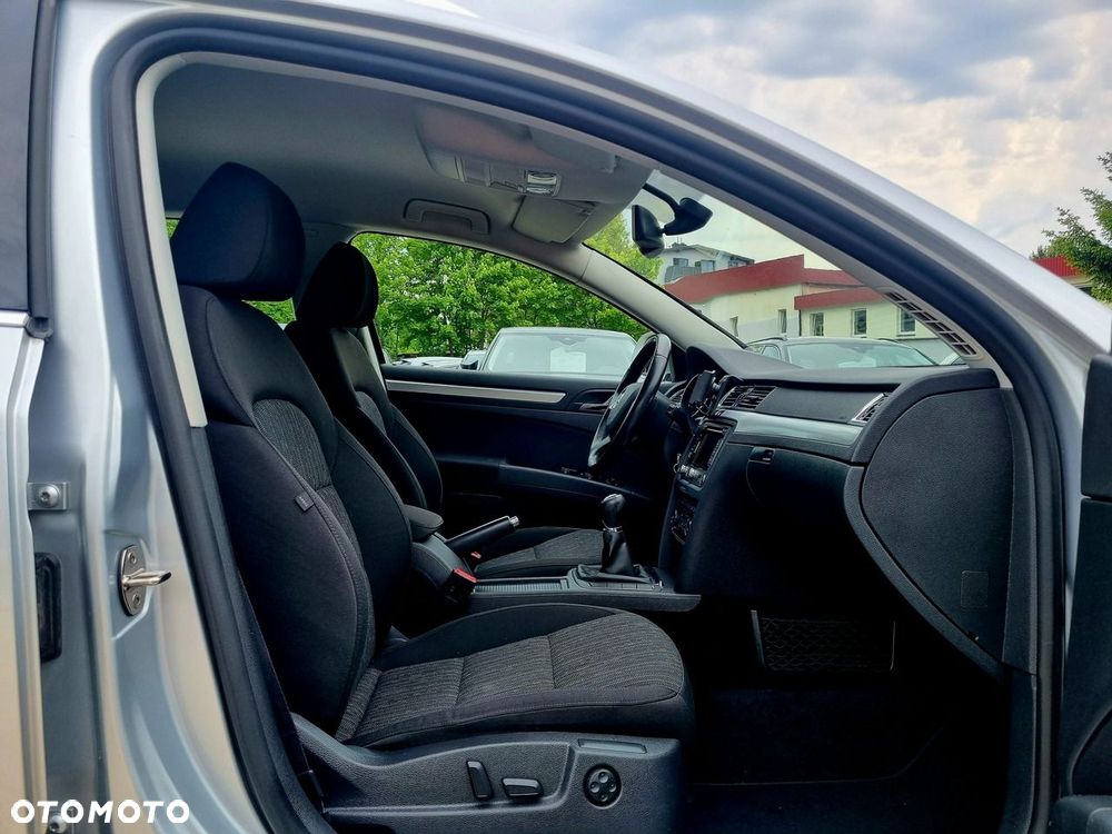 Skoda Superb 2.0 TDI Comfort - 13
