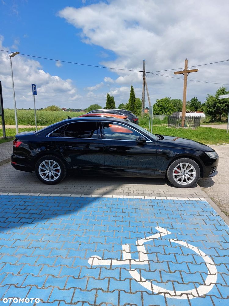 Audi A4 Avant 40 TFSI S tronic - 12