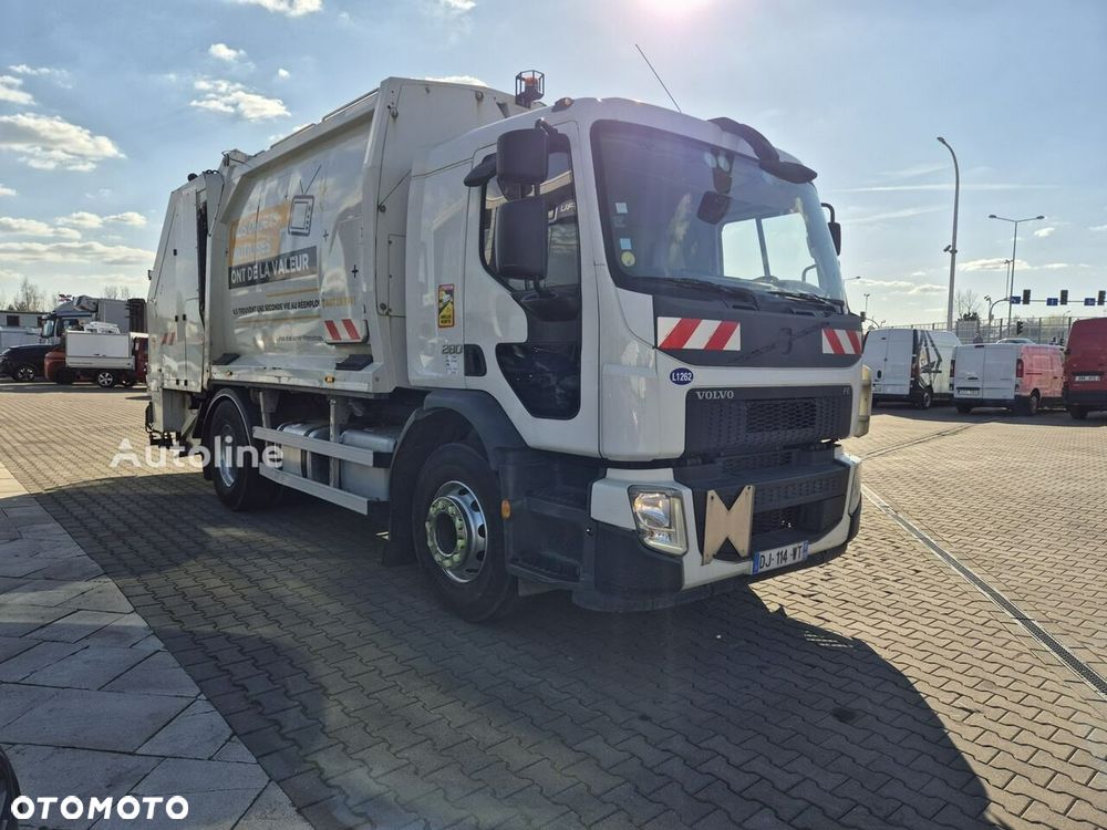 Volvo FE 280 / ŚMIECIARKA  / 2 OSIE / GEESINKNORBA / EURO 6 / NISKI PRZEBIEG / NISKIE MOTOGODZINY / BRAK RDZY / PO SERWISIE / ZABUDOWA SPRAWDZONA / BEZWYPADKOWY / 3 MIEJSCA SIEDZĄCE / 13M3 - 4