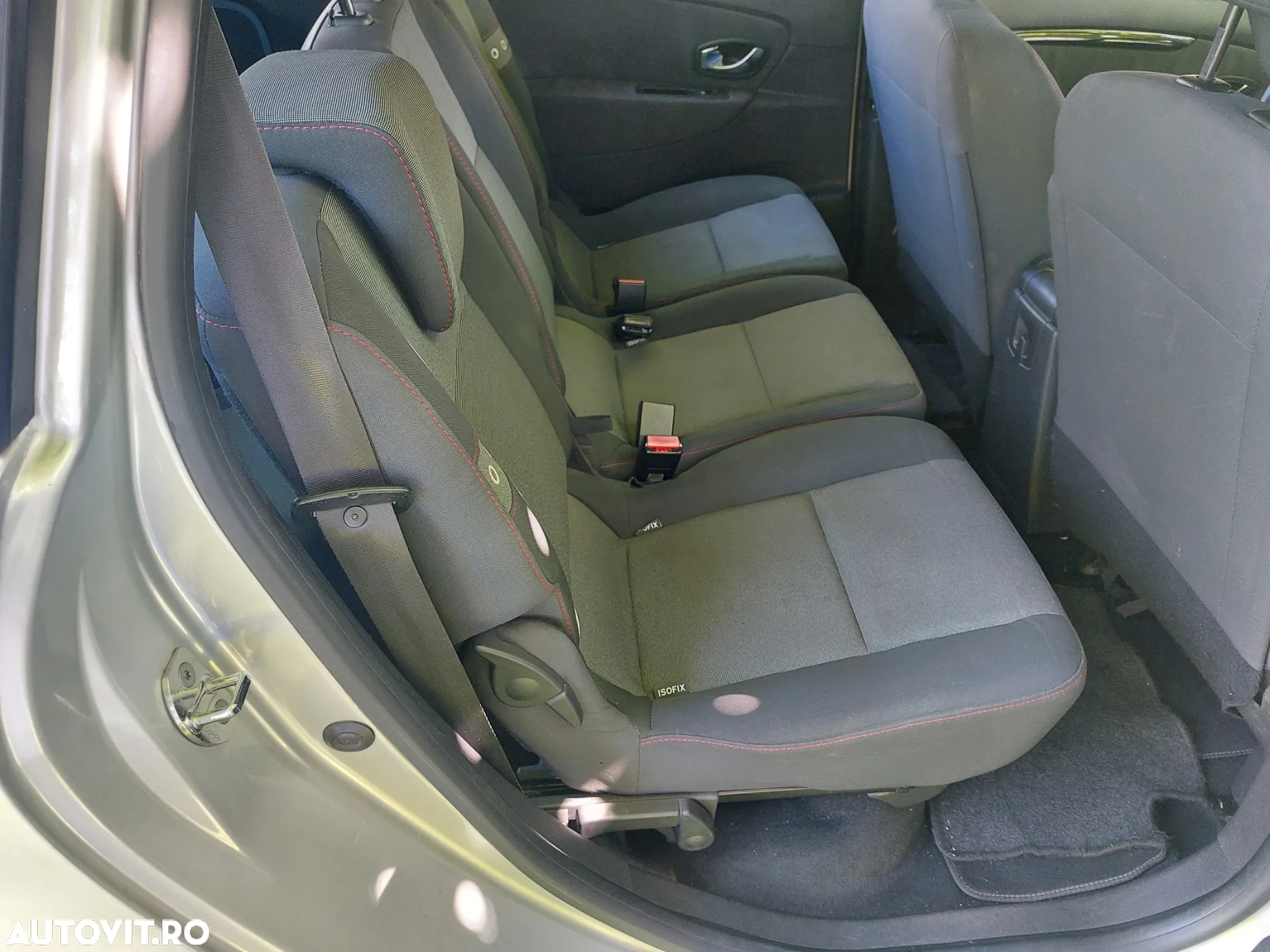 Renault Grand Scenic 1.5 dCi Privilege - 11