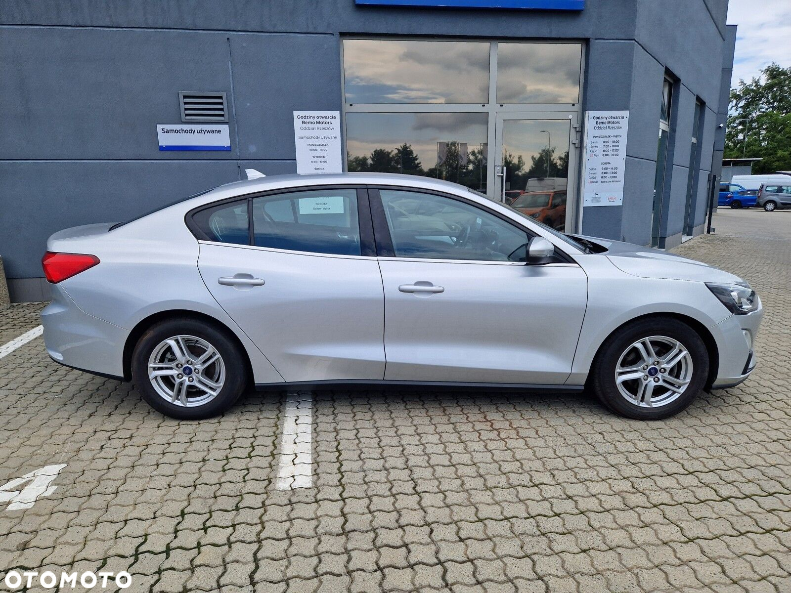 Ford Focus 1.0 EcoBoost Titanium - 9