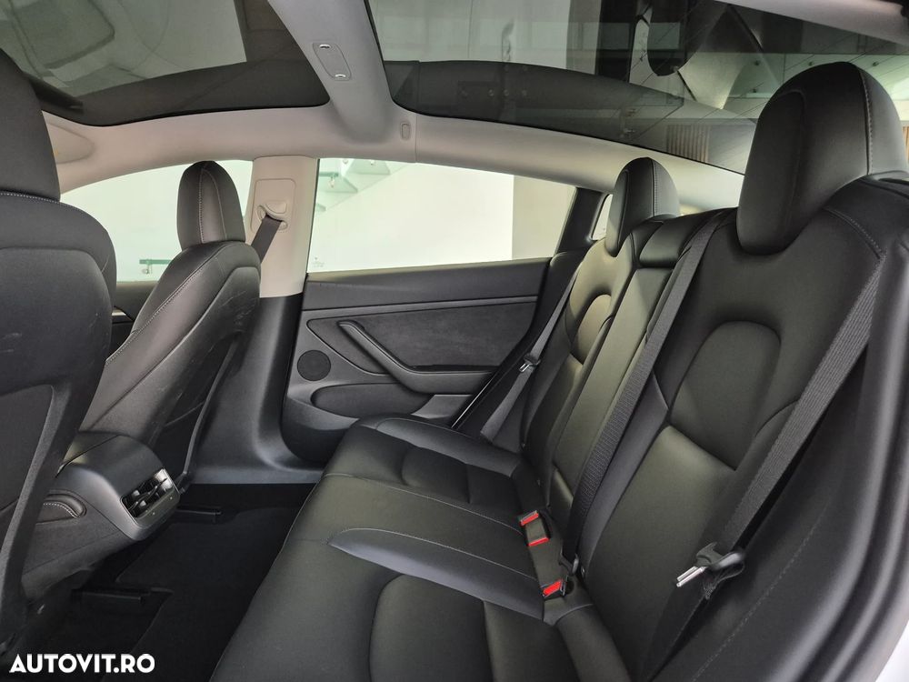 Tesla Model 3 Standard Reichweite Plus Hinterradantrieb - 13