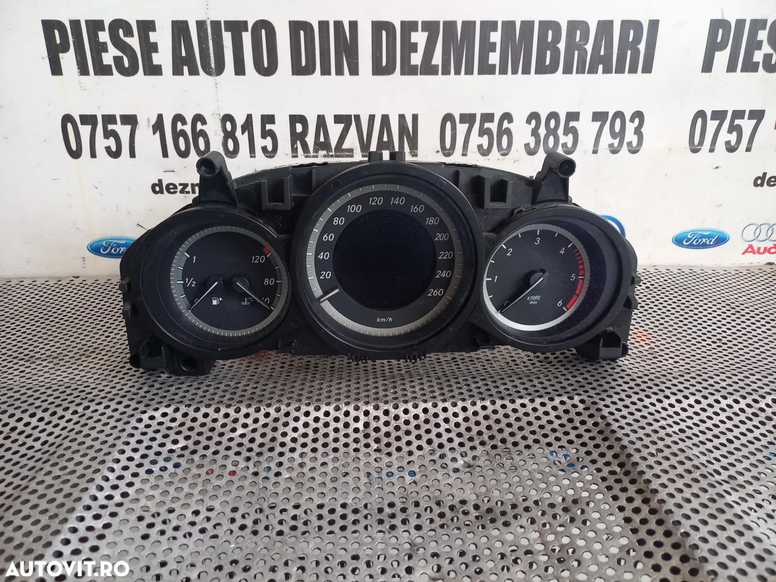 Ceasuri Bord Mercedes C Class W204 2.2 Cdi Motor 651 Volan Stanga Europa Cod A - 1