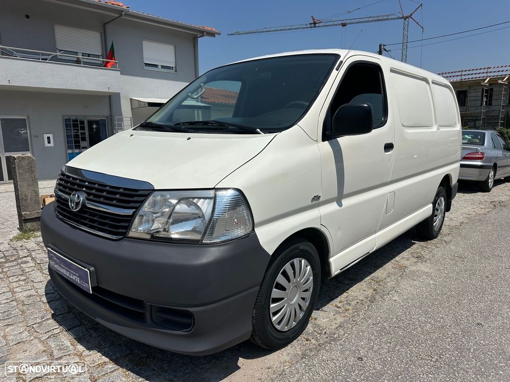 Toyota HiAce 2.5 D-4D Curto 2.8T AC - 2