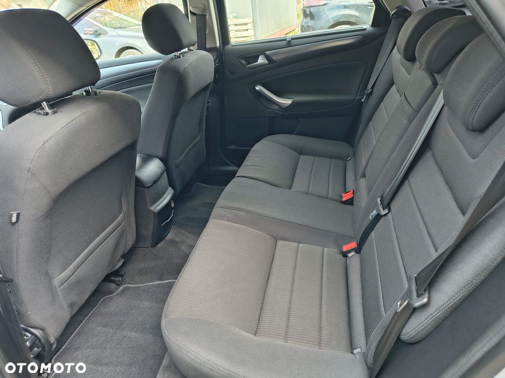 Ford Mondeo 2.0 TDCi Titanium - 19