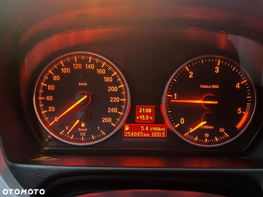 BMW Seria 3 318d - 17