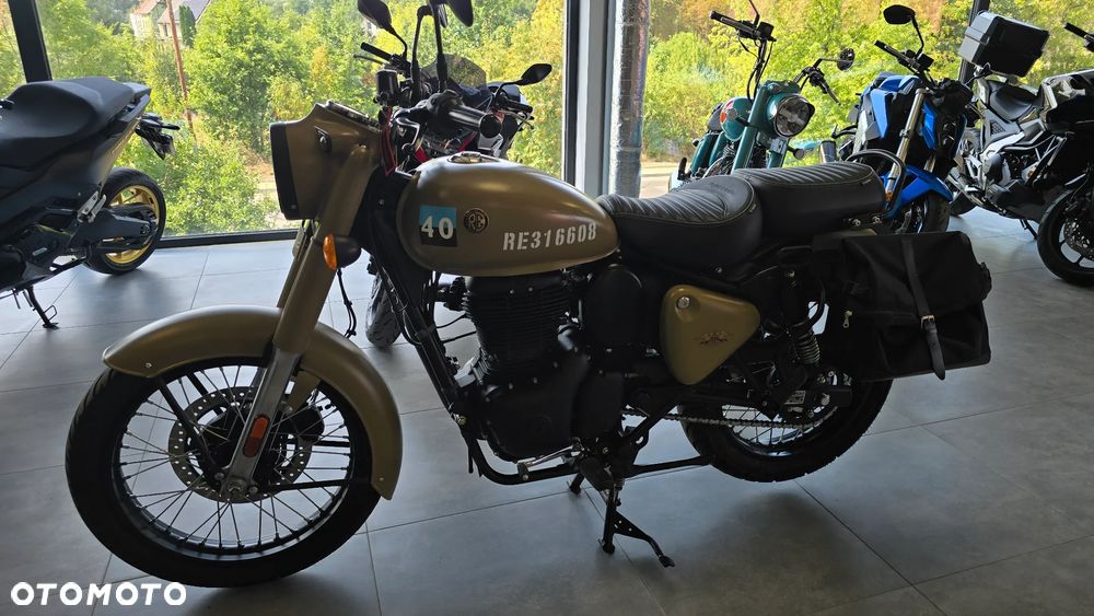Royal Enfield Classic - 2