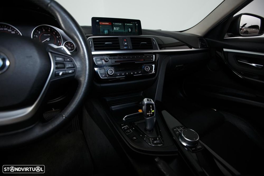 BMW 330 - 20
