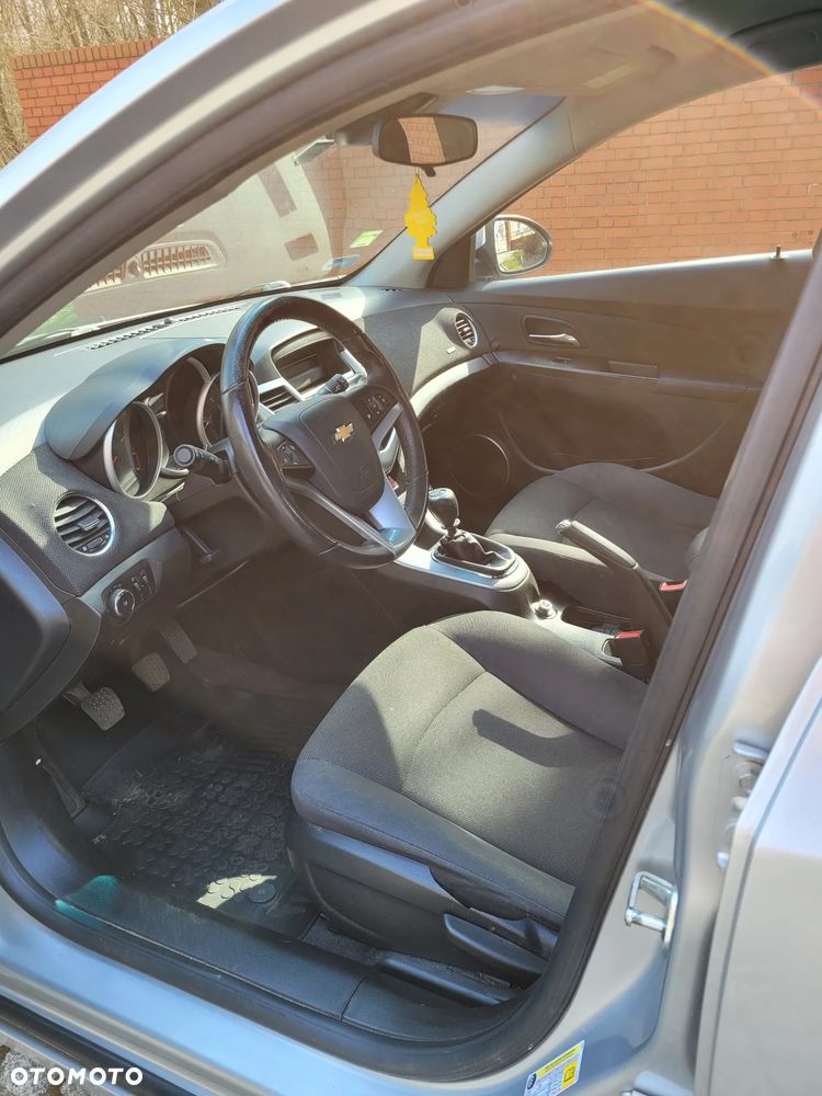 Chevrolet Cruze - 9