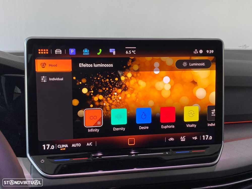 VW Golf 1.5 eTSI Urban DSG - 20